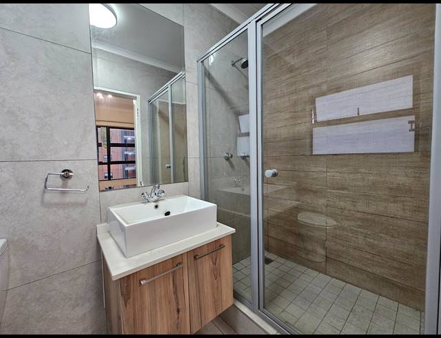 2 BEDROOM APARTMENT FOR SALE IN MODDERFONTEIN